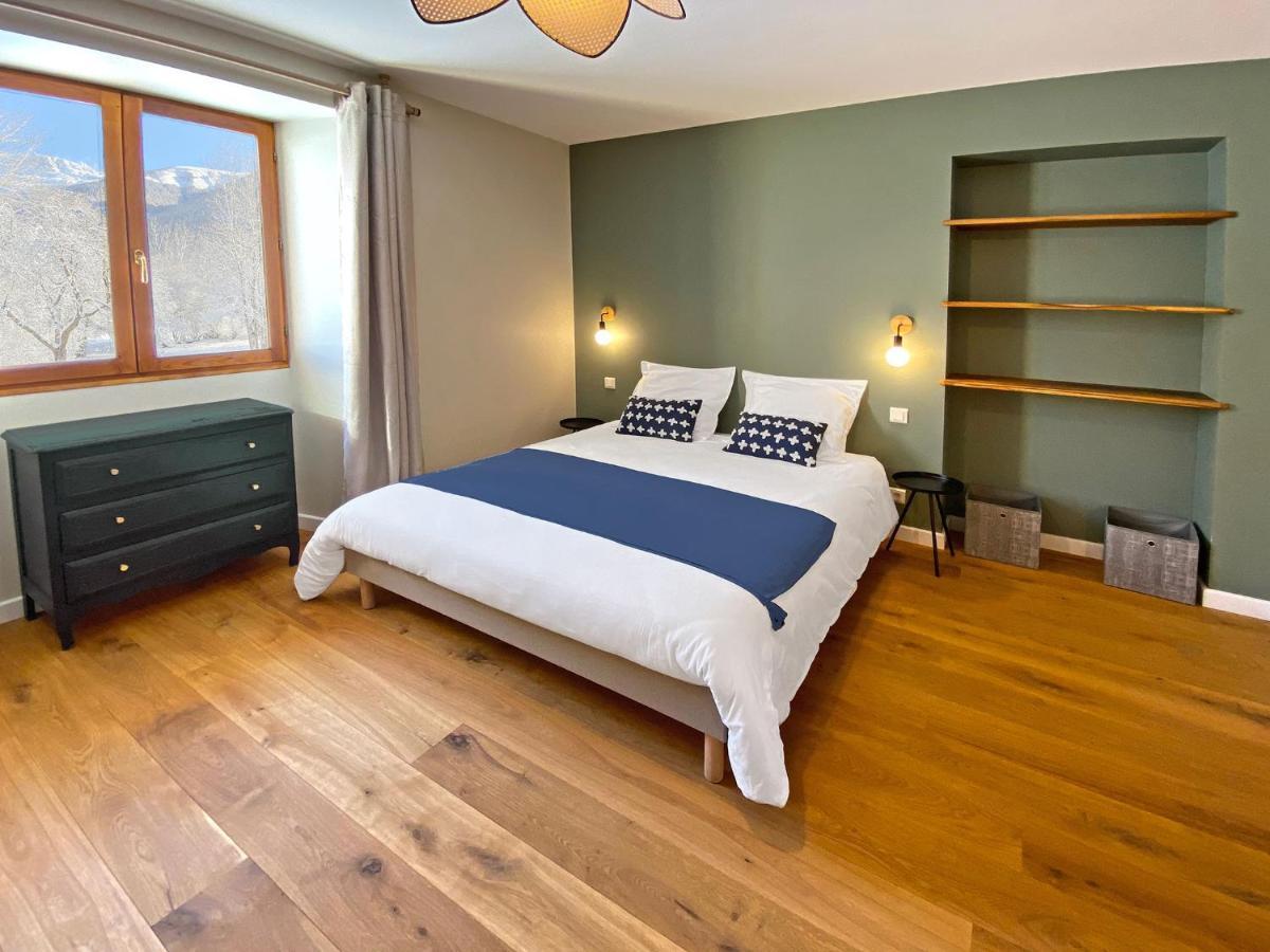 Le Chat Perche - Appartements 3 Etoiles Spacieux Et Chaleureux A Allemond Екстериор снимка